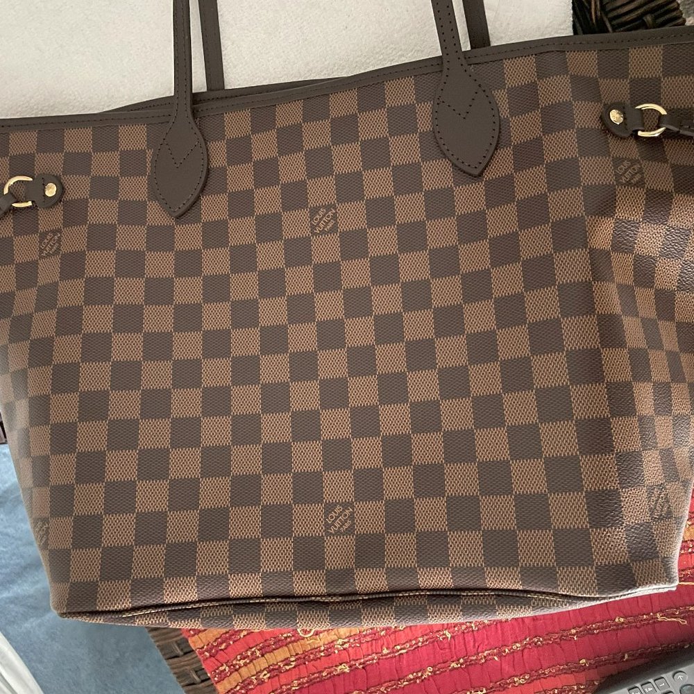 Louis Vuitton Neverfull MM Tote Damier Ebene WITH Pouch